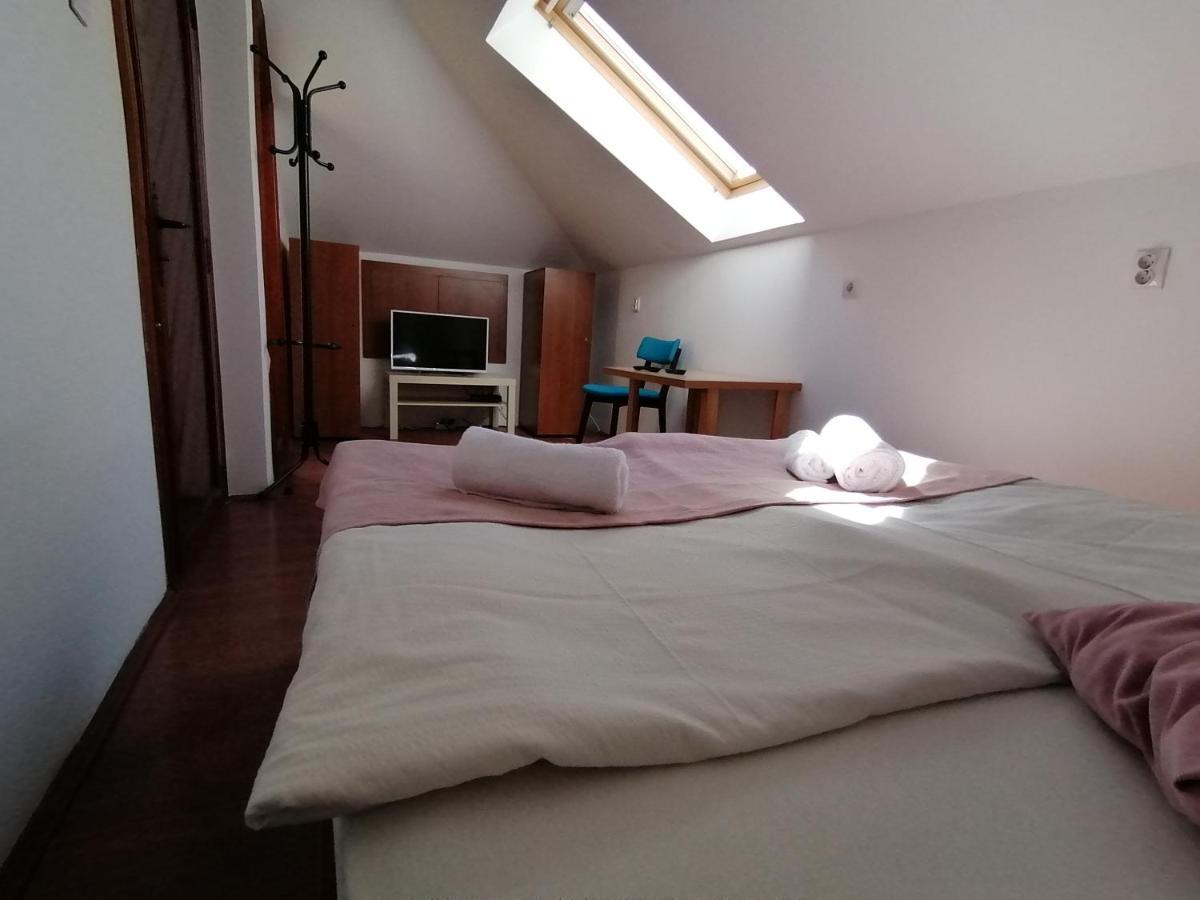 Mon Accommodation Free Parking Ni Екстериор снимка