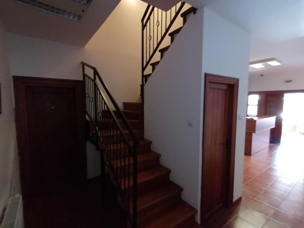 Mon Accommodation Free Parking Ni Екстериор снимка
