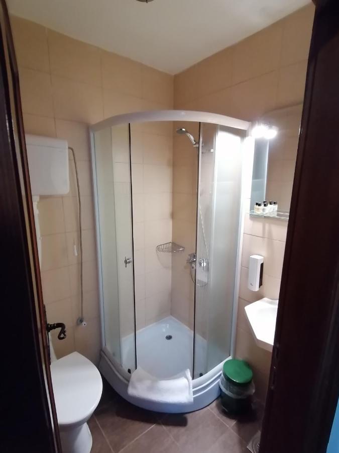 Mon Accommodation Free Parking Ni Екстериор снимка