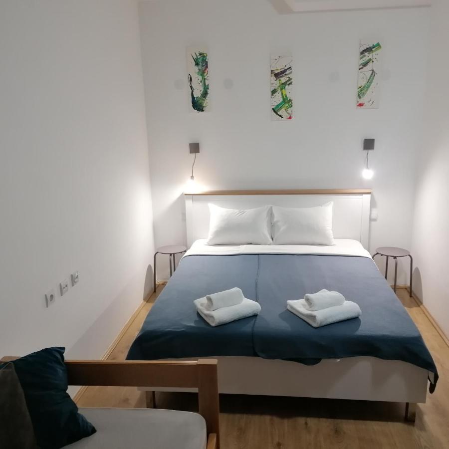 Mon Accommodation Free Parking Ni Екстериор снимка